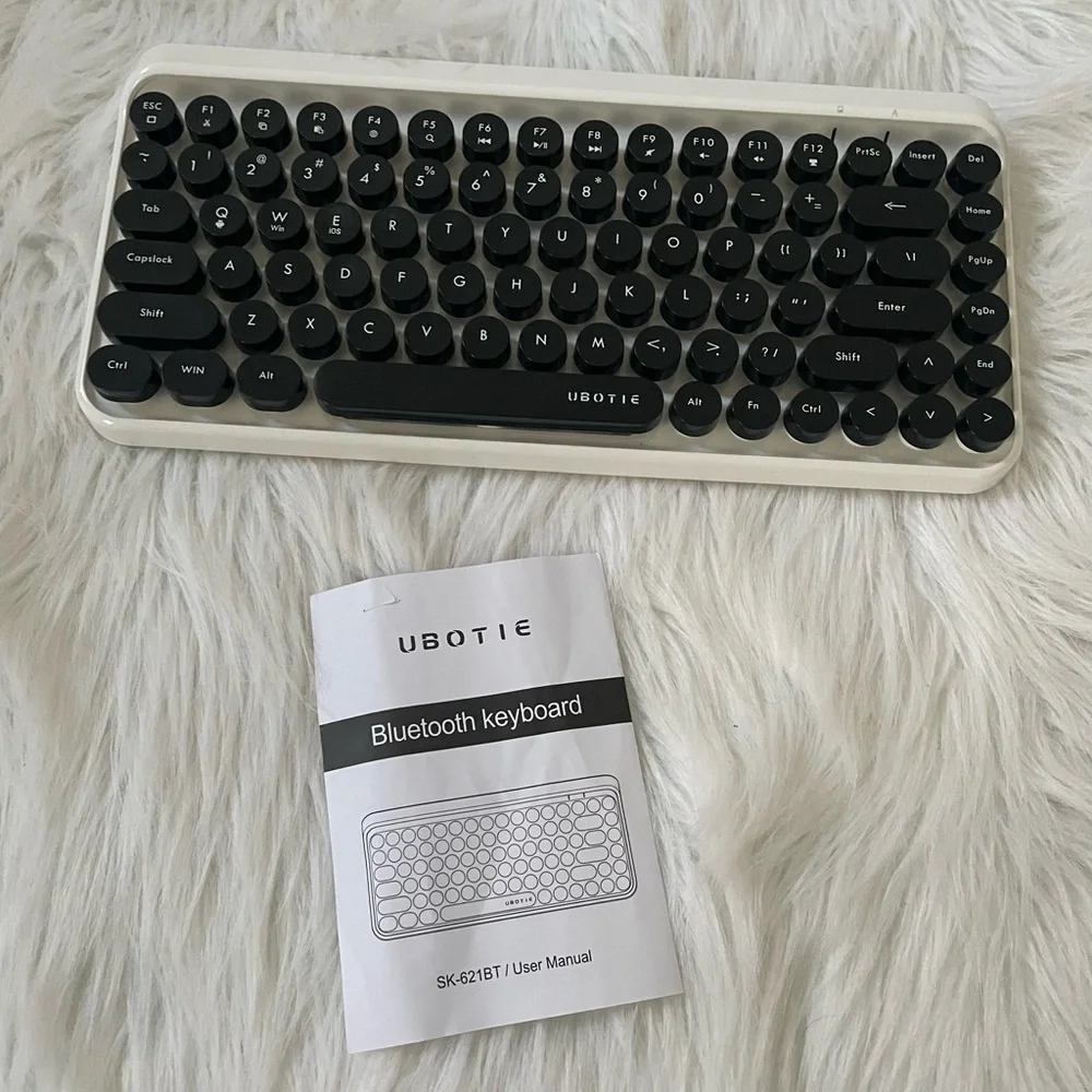 UBOTIE Black and White Bluetooth Keyboard